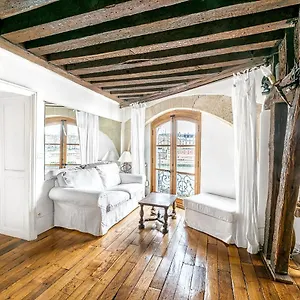 https://apartment-saint-louis.fr-paris.fr